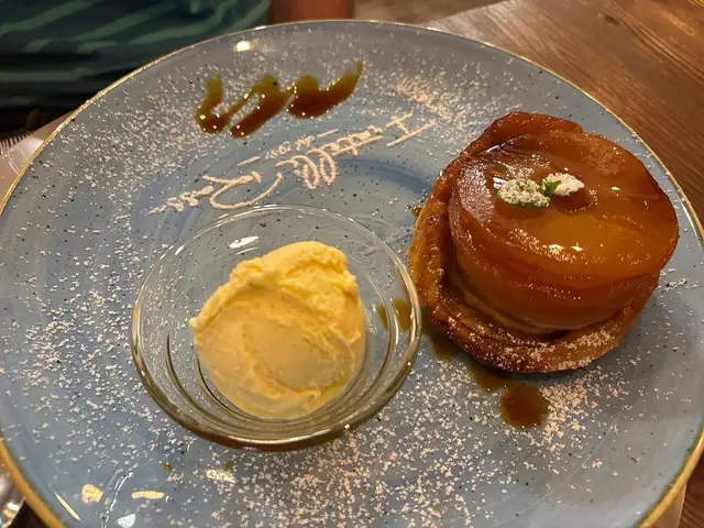 Tatin con gelato