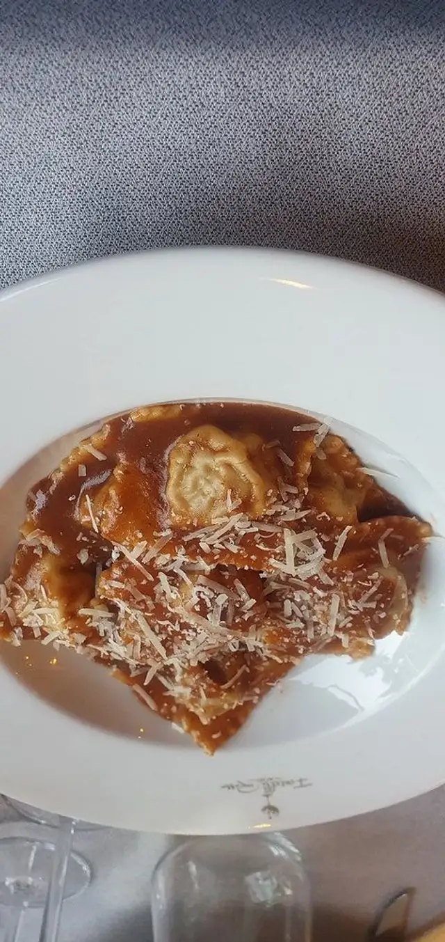 Agnolotti al sugo d'arrosto
