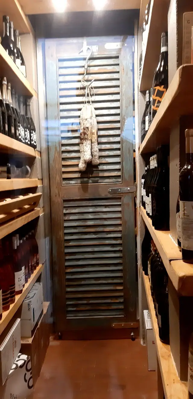 Cantina e salumi