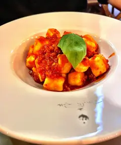 Gnocchi al ragù di coniglio
